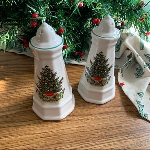 Pfaltzgraff Christmas Heritage Salt and Pepper Shakers